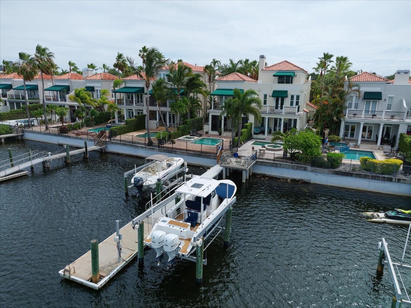 ST TROPEZ AT HARBOR ISLAND PHA - Residential