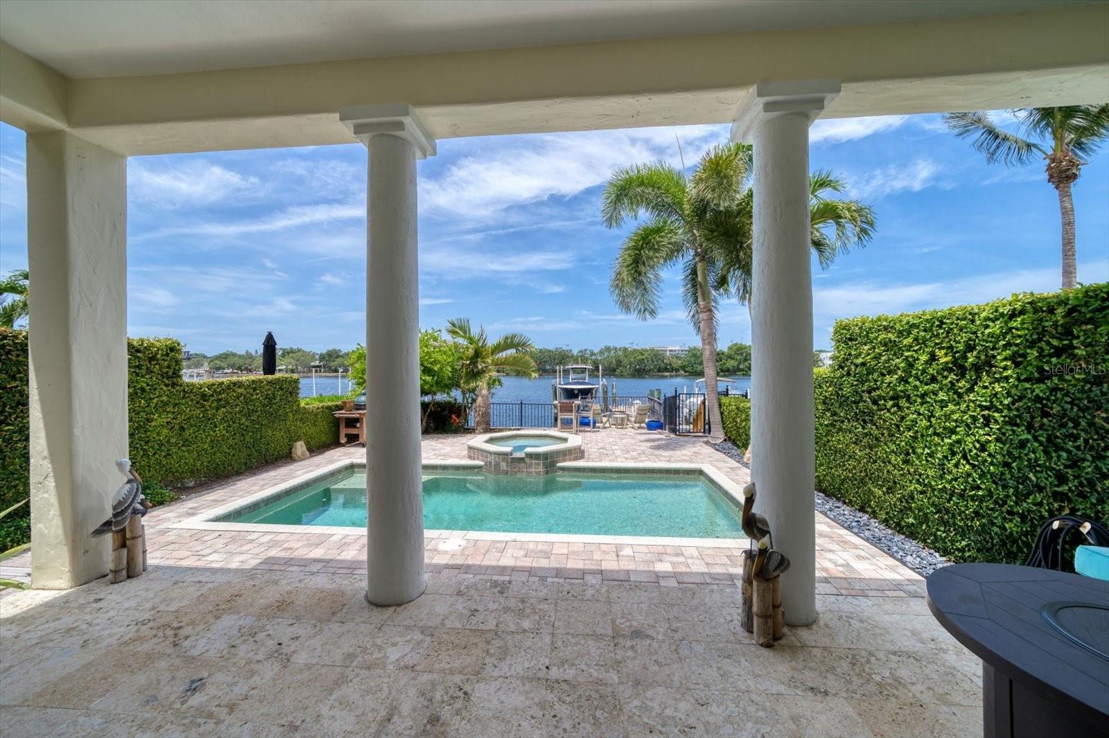 ST TROPEZ AT HARBOR ISLAND PHA - Residential