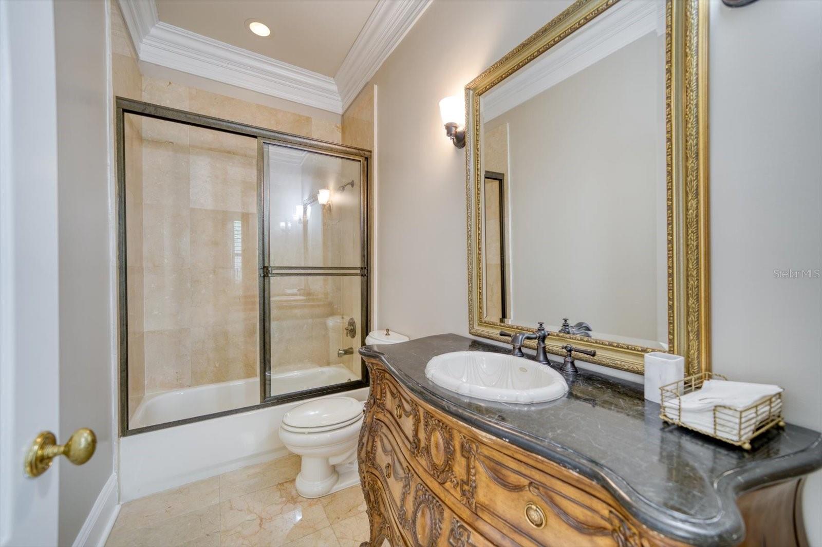 ST TROPEZ AT HARBOR ISLAND PHA - Residential