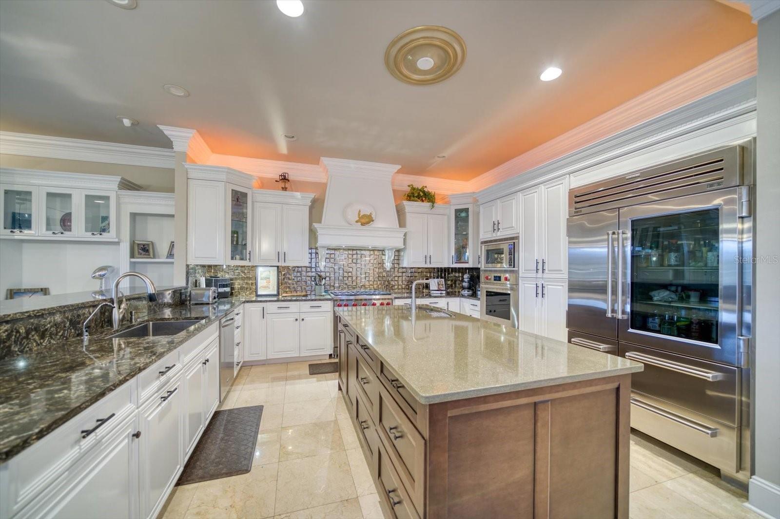 ST TROPEZ AT HARBOR ISLAND PHA - Residential