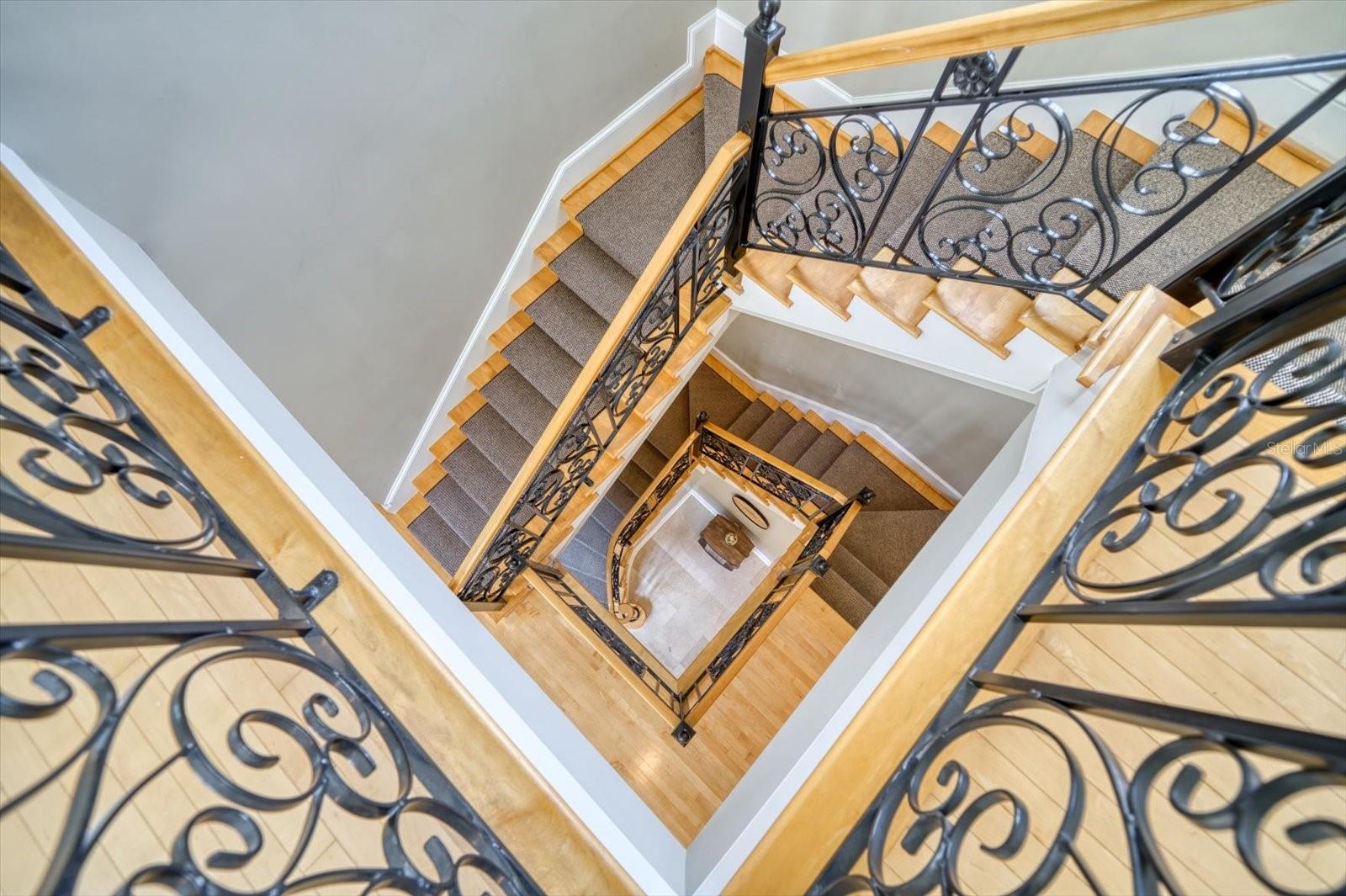 ST TROPEZ AT HARBOR ISLAND PHA - Residential