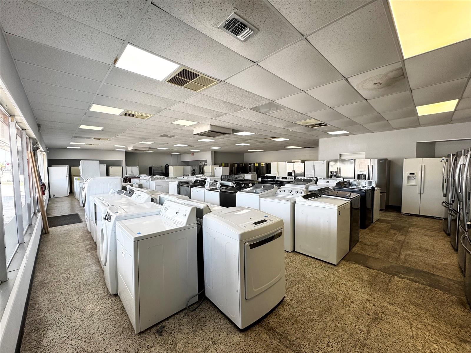 GROVE PARK - Commercial Sale