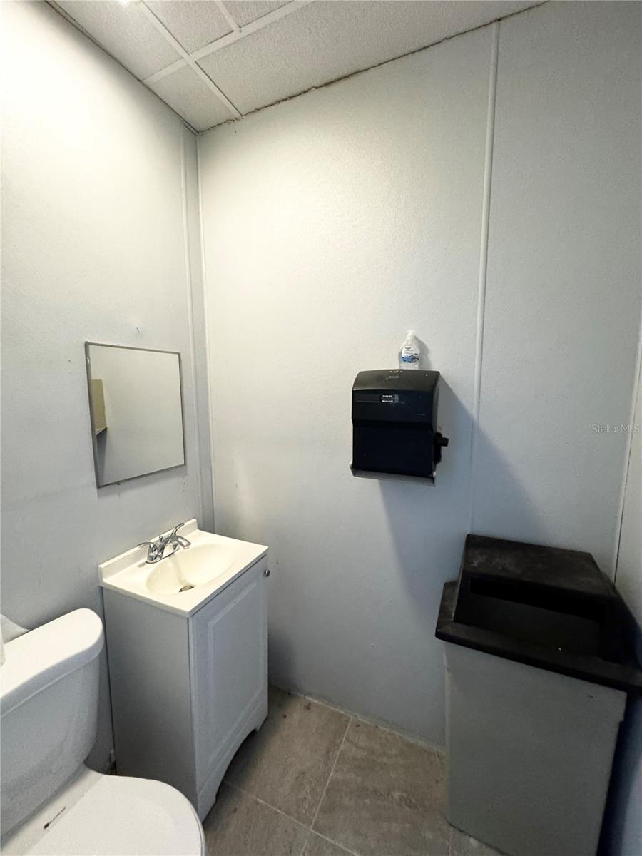 GROVE PARK - Commercial Sale