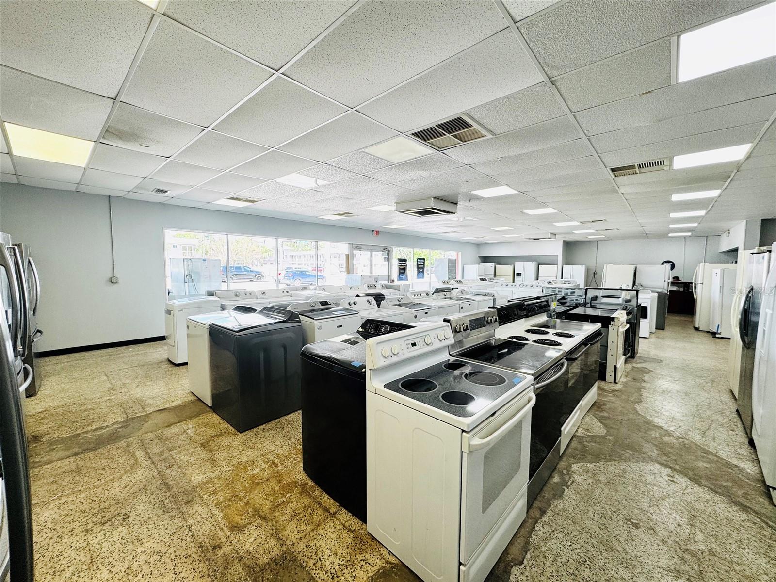 GROVE PARK - Commercial Sale