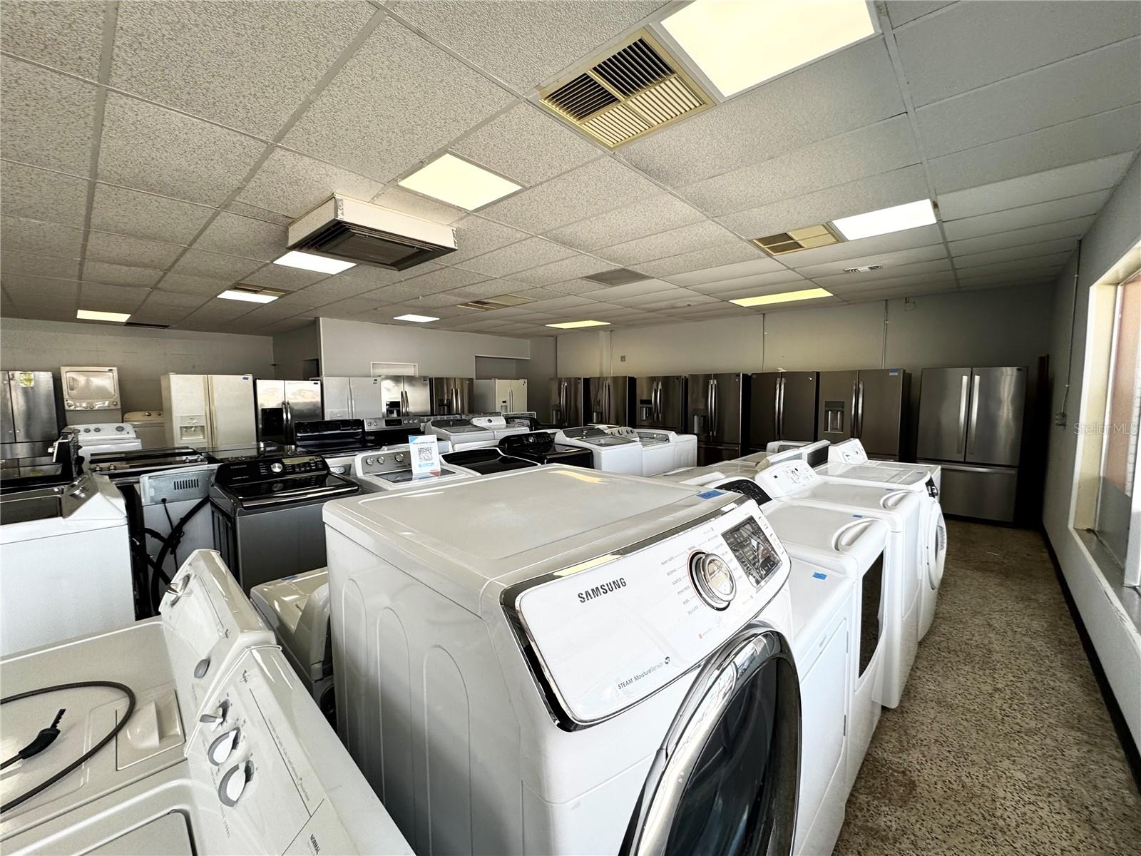 GROVE PARK - Commercial Sale