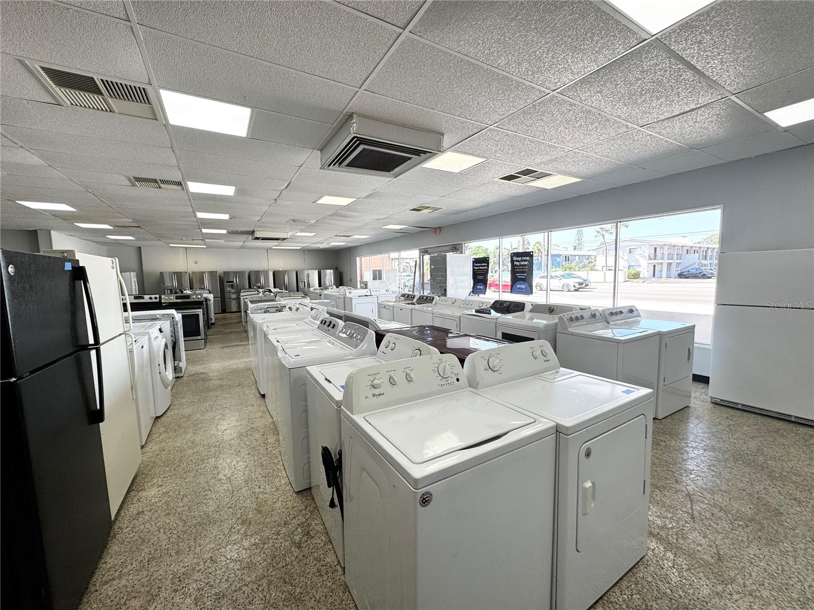 GROVE PARK - Commercial Sale