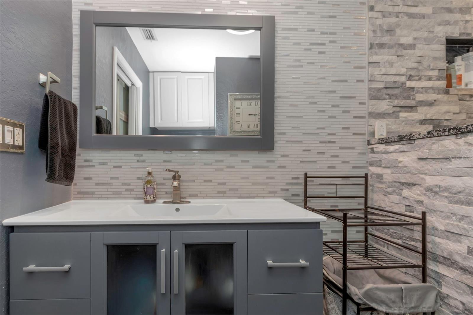 BAYVIEW ESTATES OF INDIAN ROCKS 2ND ADD - Residential