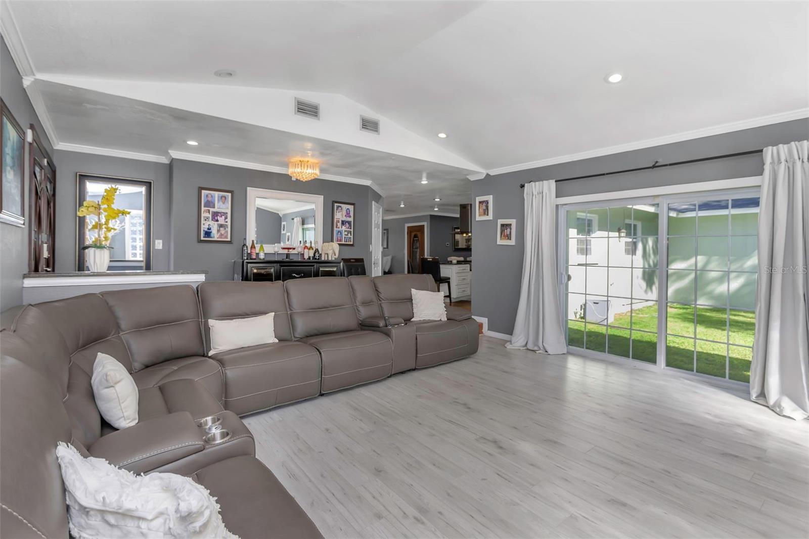 BAYVIEW ESTATES OF INDIAN ROCKS 2ND ADD - Residential