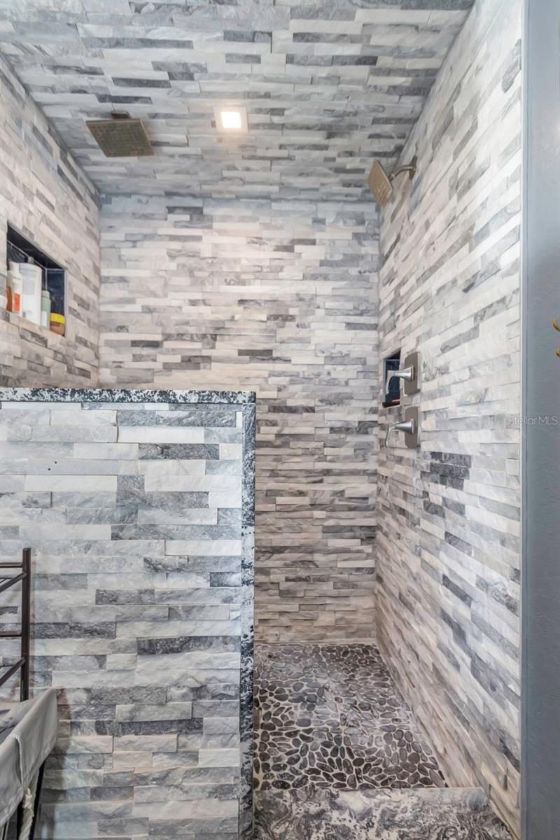 BAYVIEW ESTATES OF INDIAN ROCKS 2ND ADD - Residential