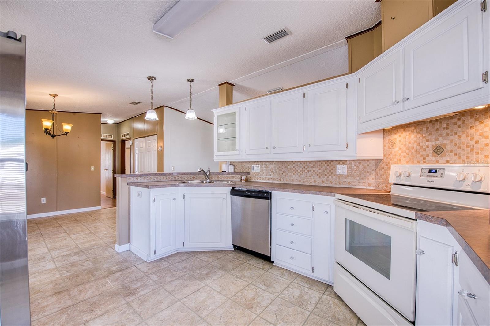 GULL-AIRE VILLAGE - Residential