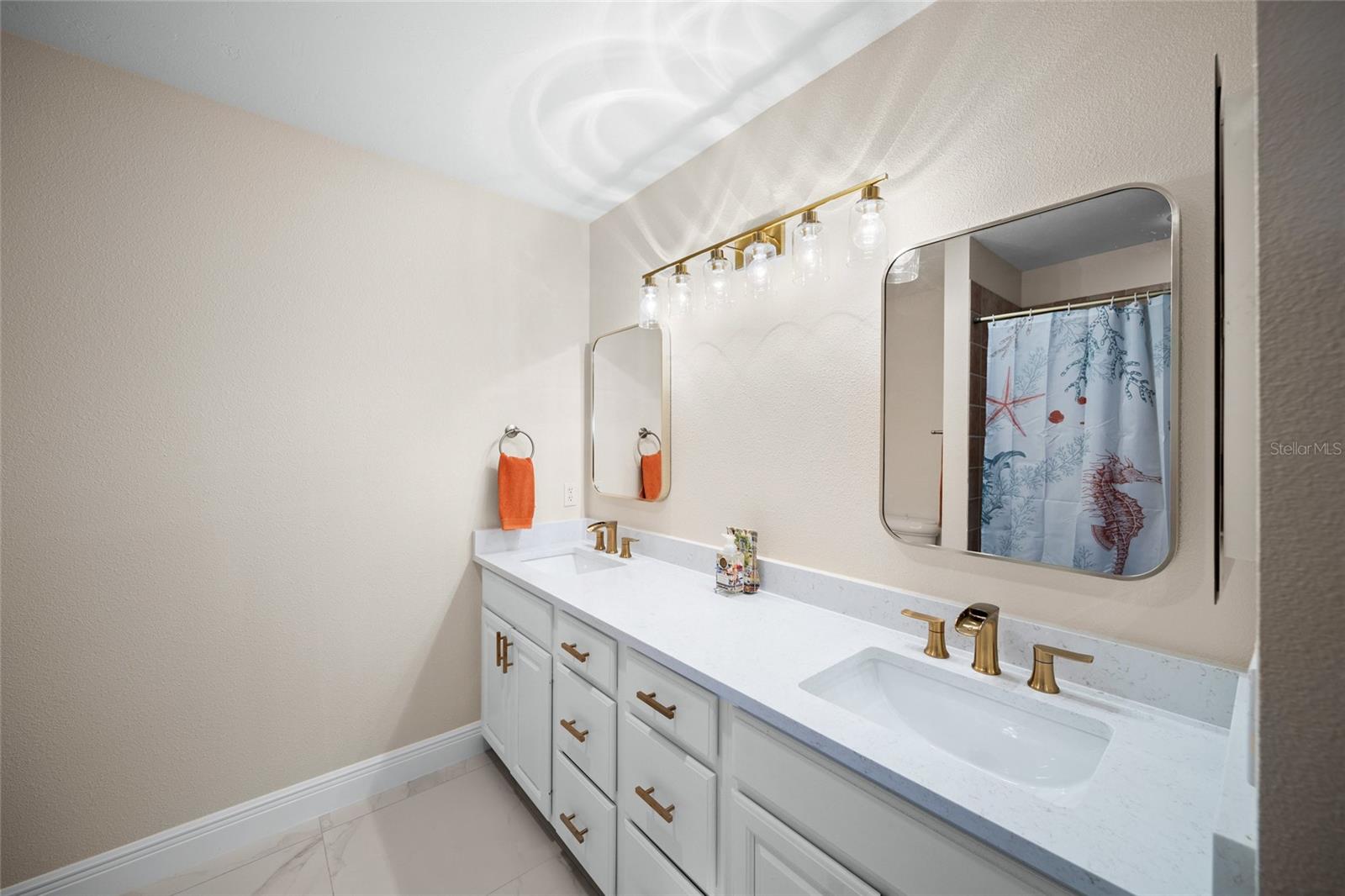 CASEY KEY - Residential