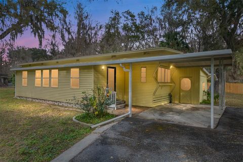 Photo of 3809 Cr 405n, Lake Panasoffkee, FL 33538 (MLS # G5106489)
