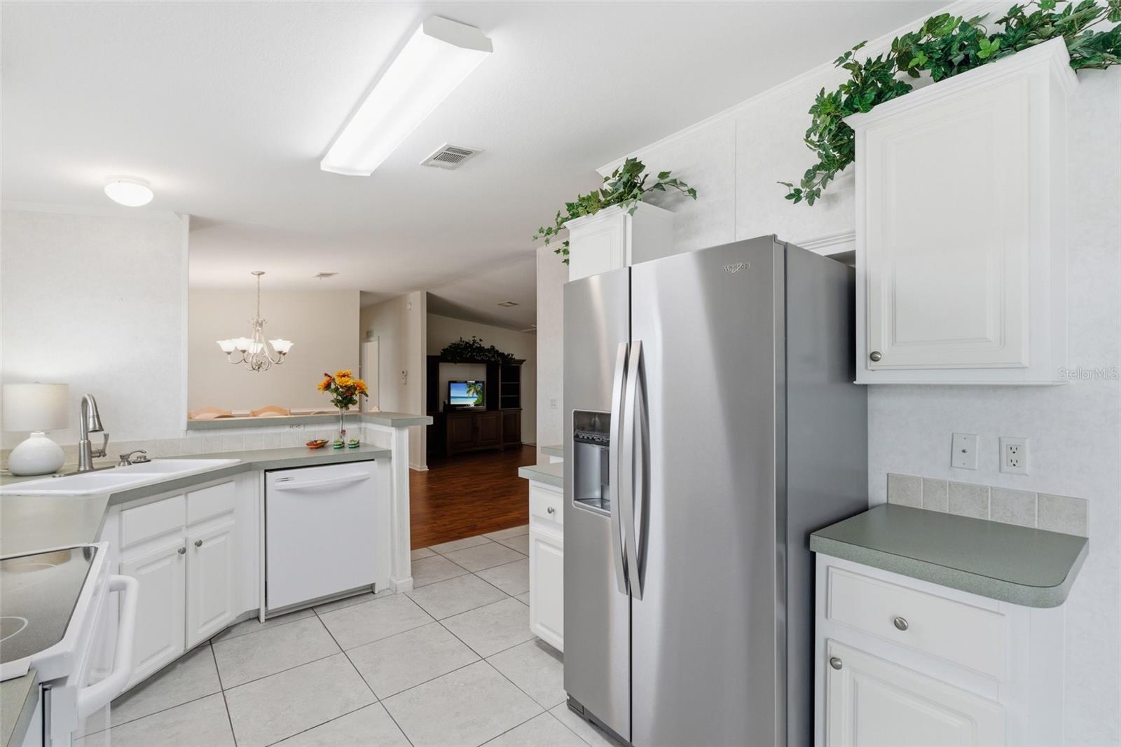 BURNT STORE COLONY MHP COOP - Residential