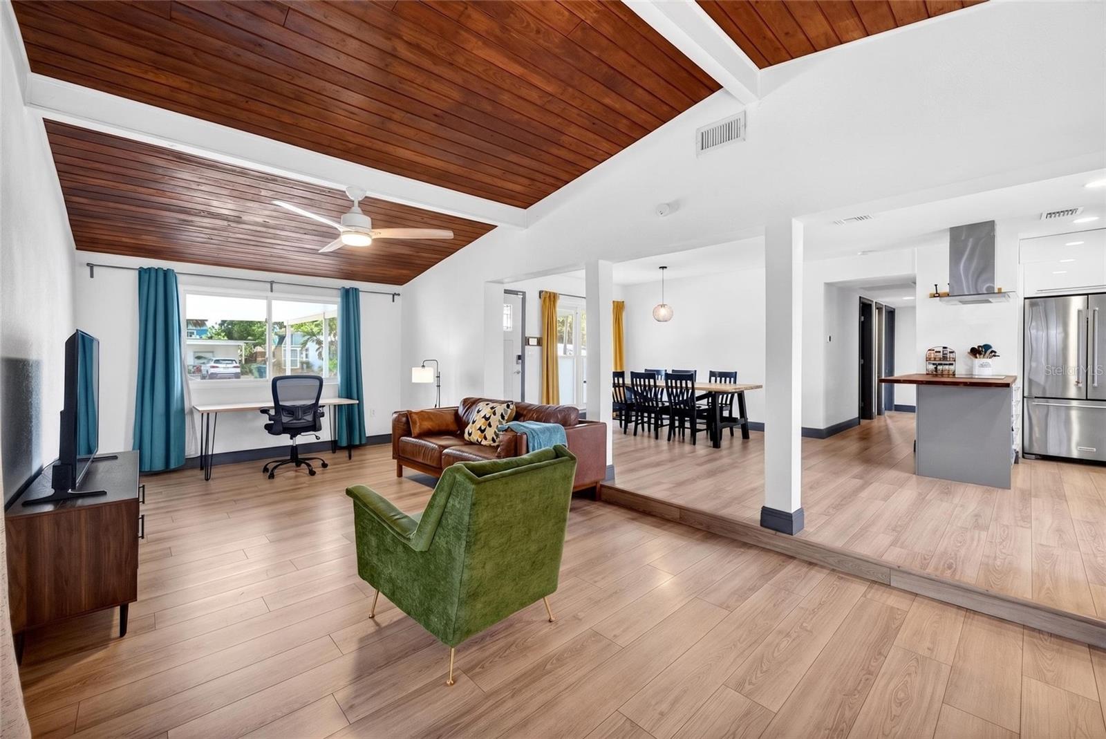 BAYHILL ESTATES ADD - Residential