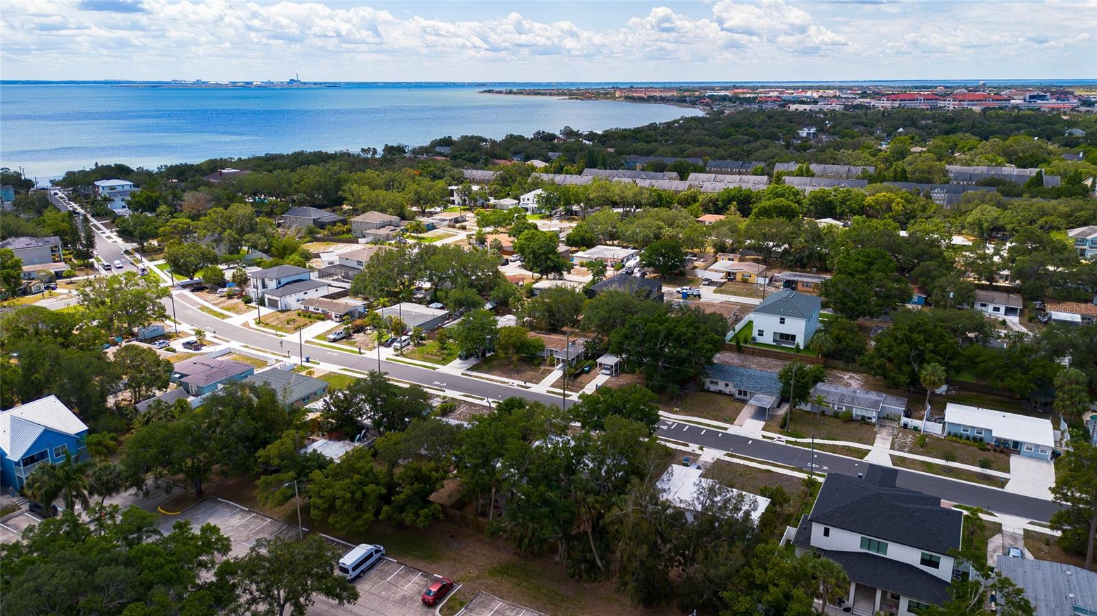 BAYHILL ESTATES ADD - Residential