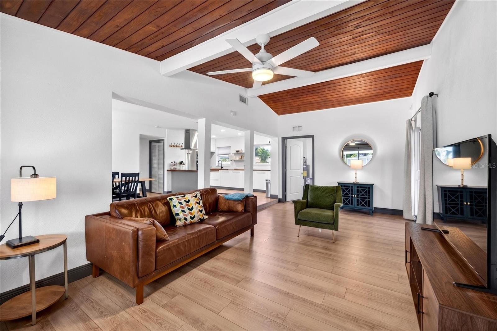 BAYHILL ESTATES ADD - Residential