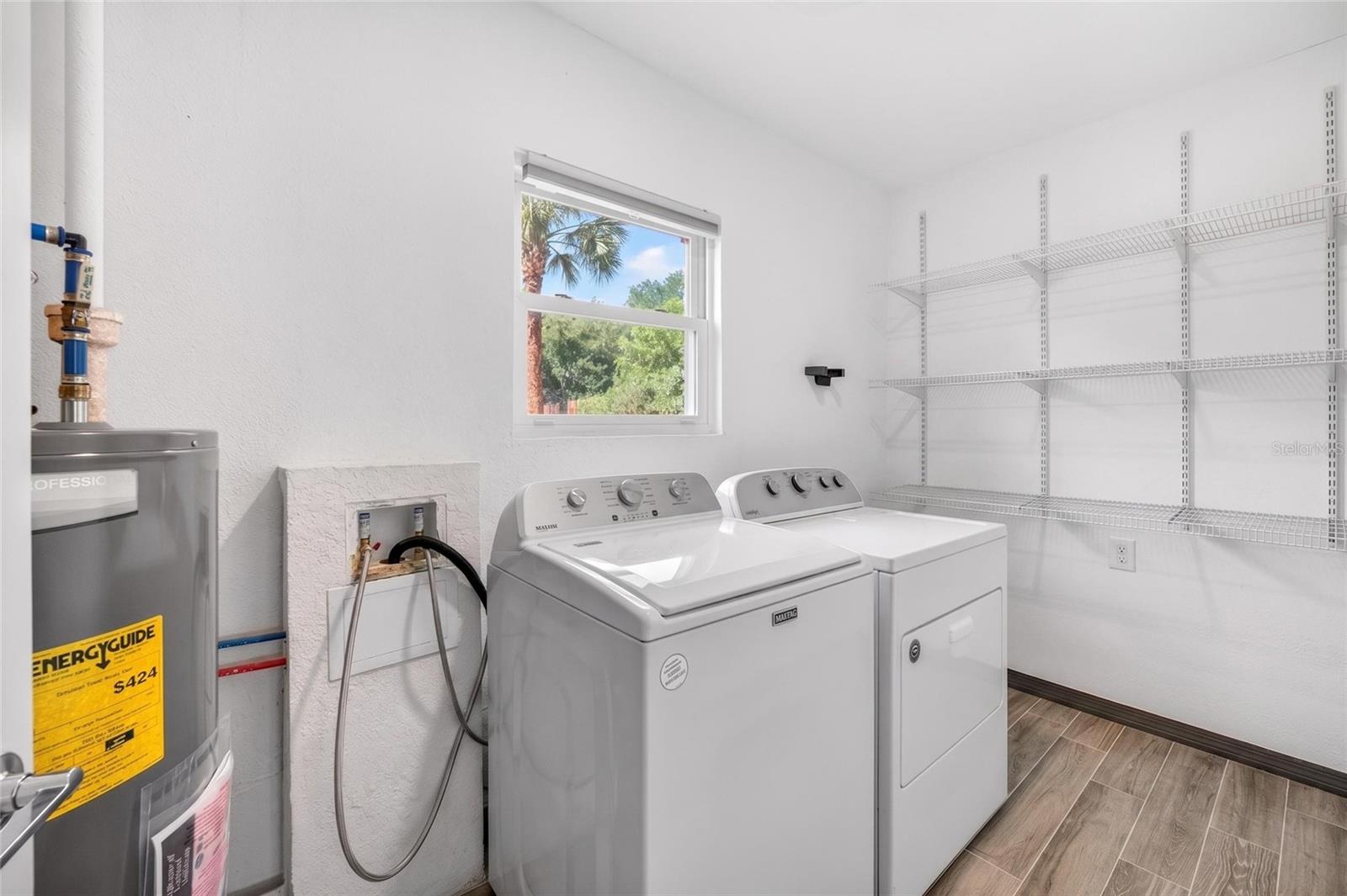 BAYHILL ESTATES ADD - Residential
