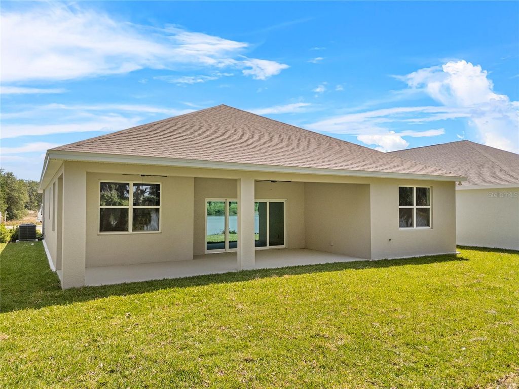 Photo of 4541 Fairway Oaks Drive, Mulberry, FL 33860 (MLS # L4959187)