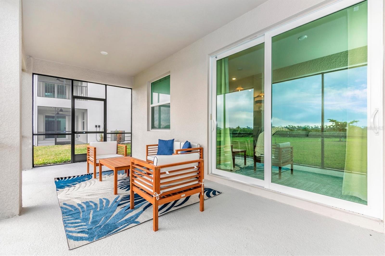 WELLEN PARK GOLF & COUNTRY CLUB - Residential Lease