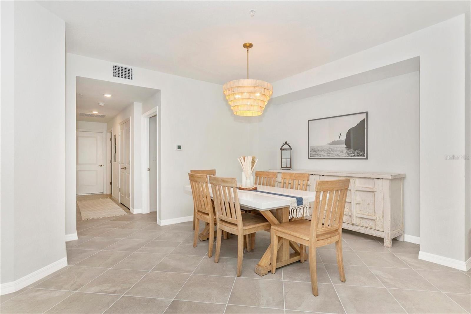 WELLEN PARK GOLF & COUNTRY CLUB - Residential Lease