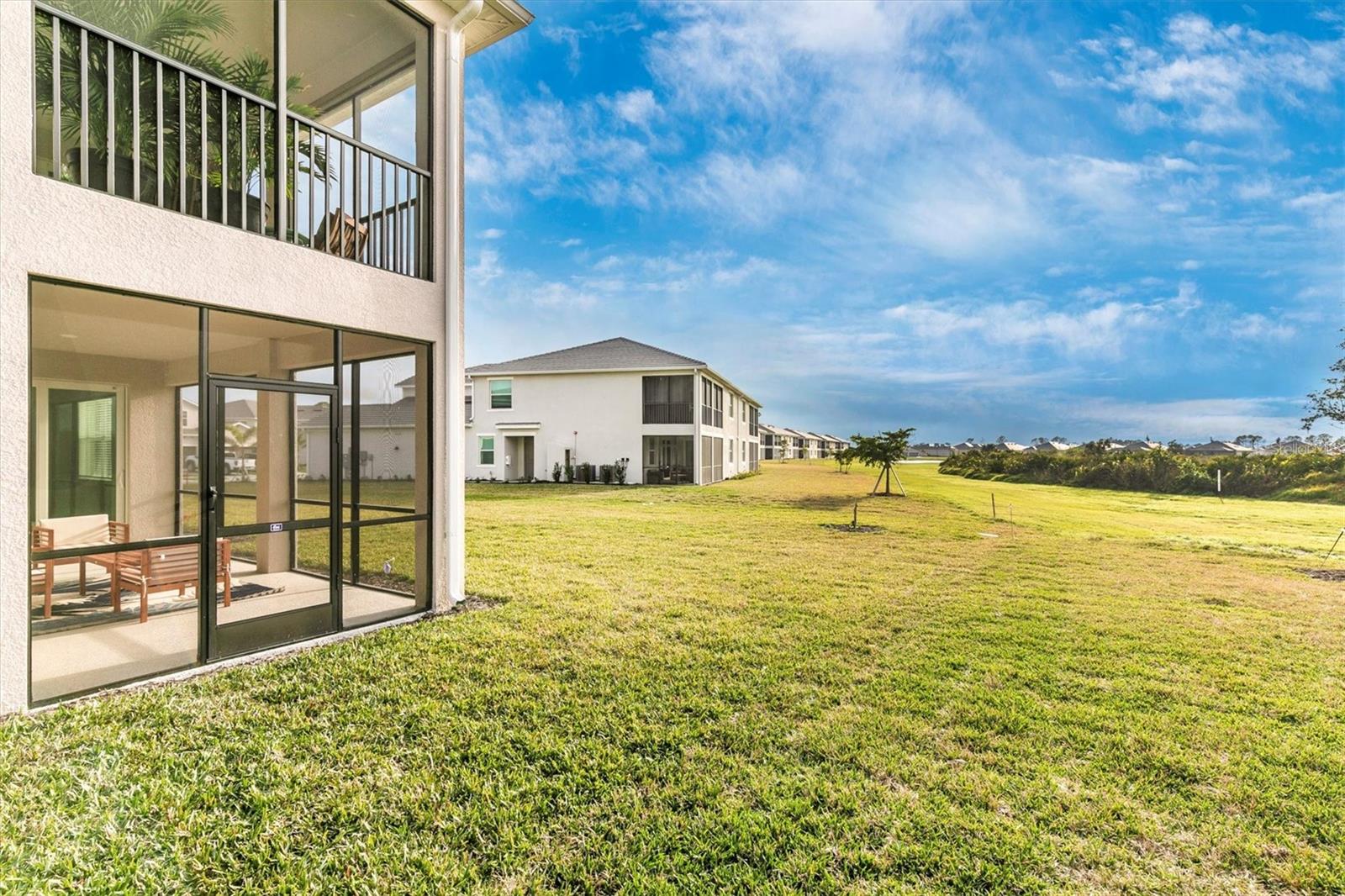 WELLEN PARK GOLF & COUNTRY CLUB - Residential Lease