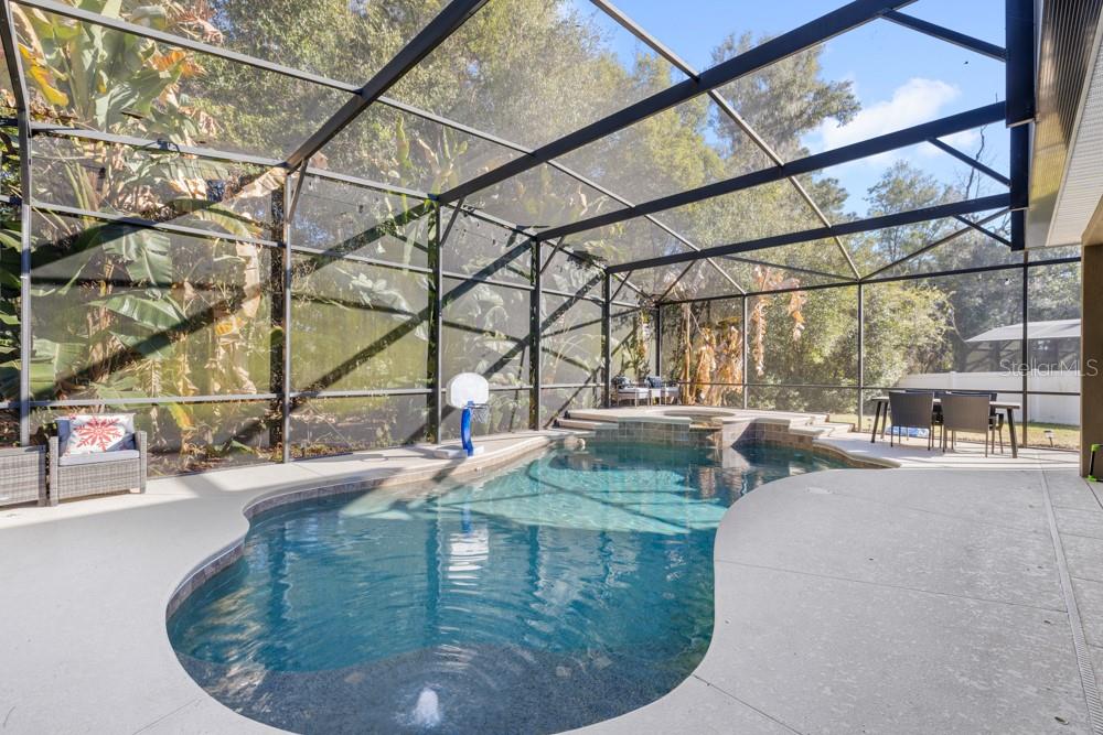 WELLINGTON WOODS - Residential