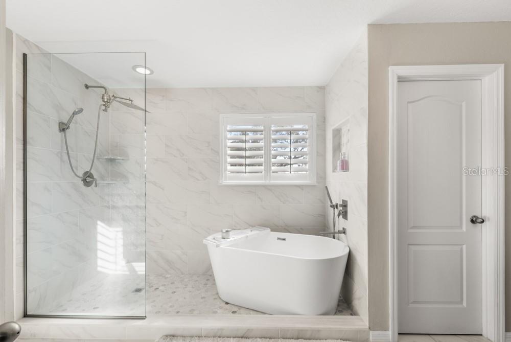 WELLINGTON WOODS - Residential