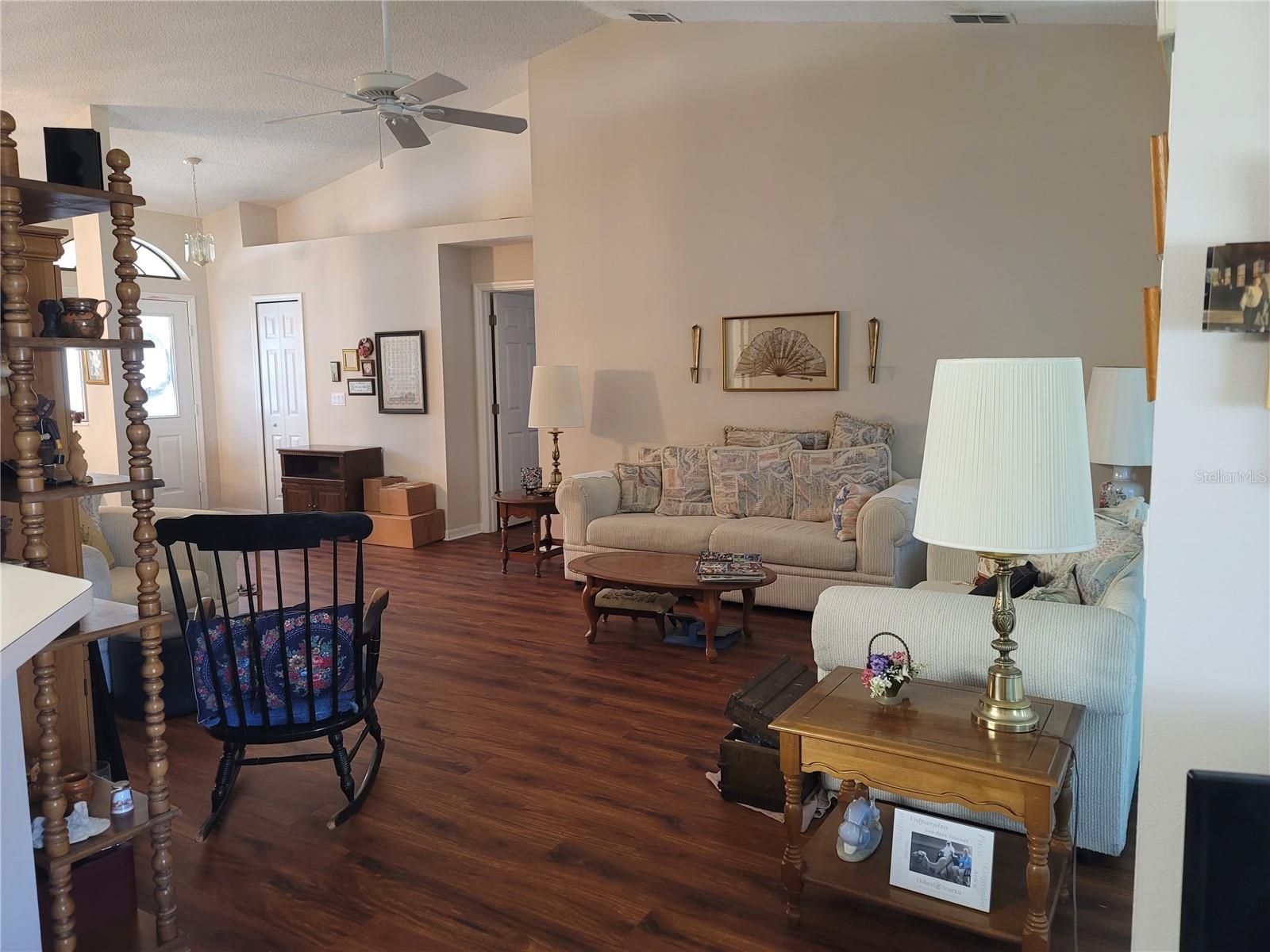 SOUTHERN OAKS - Residential