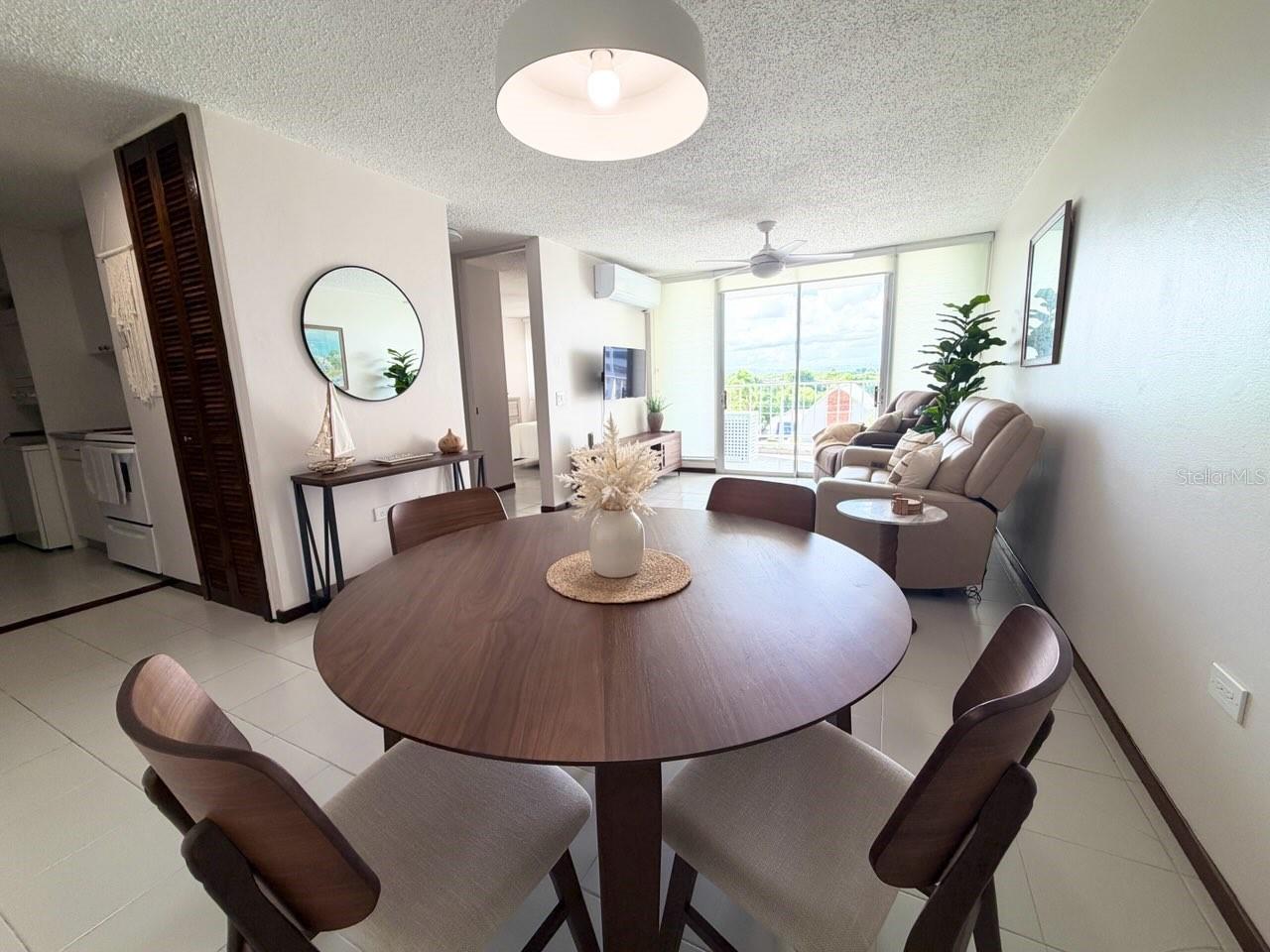 2305 LAUREL 511