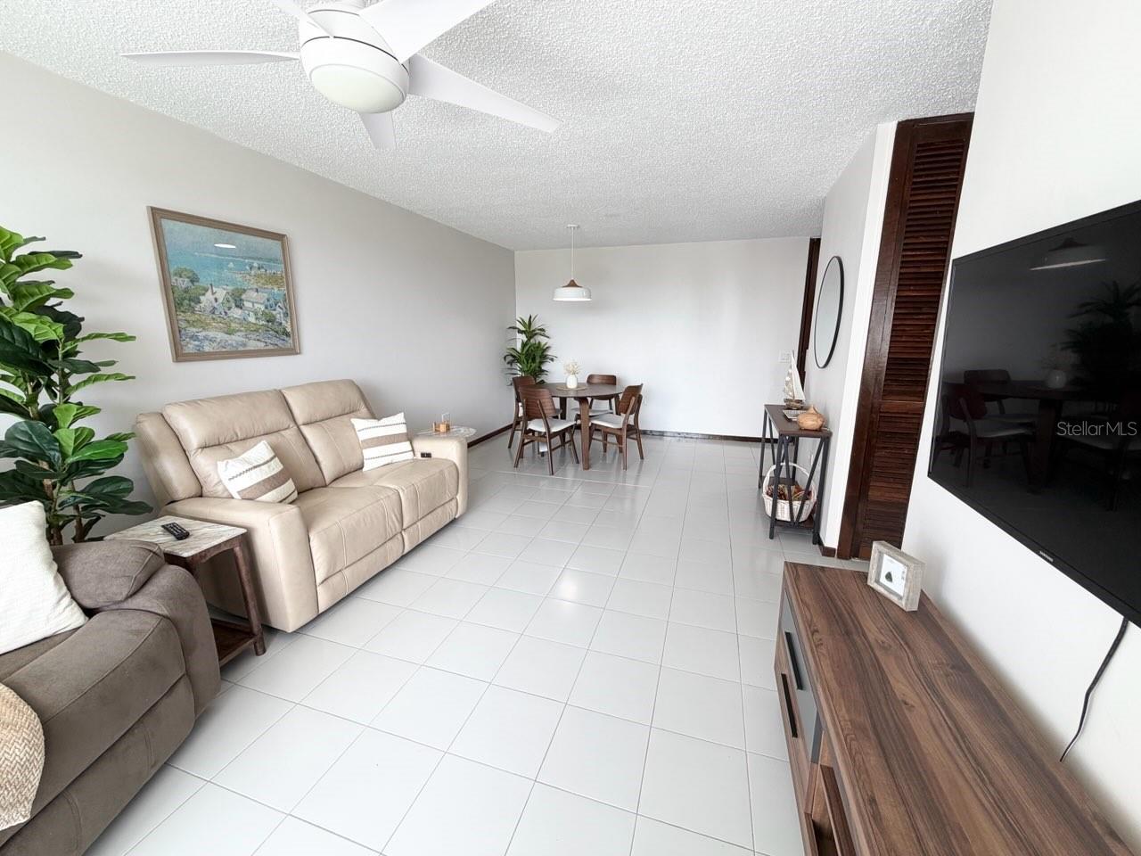 2305 LAUREL 511