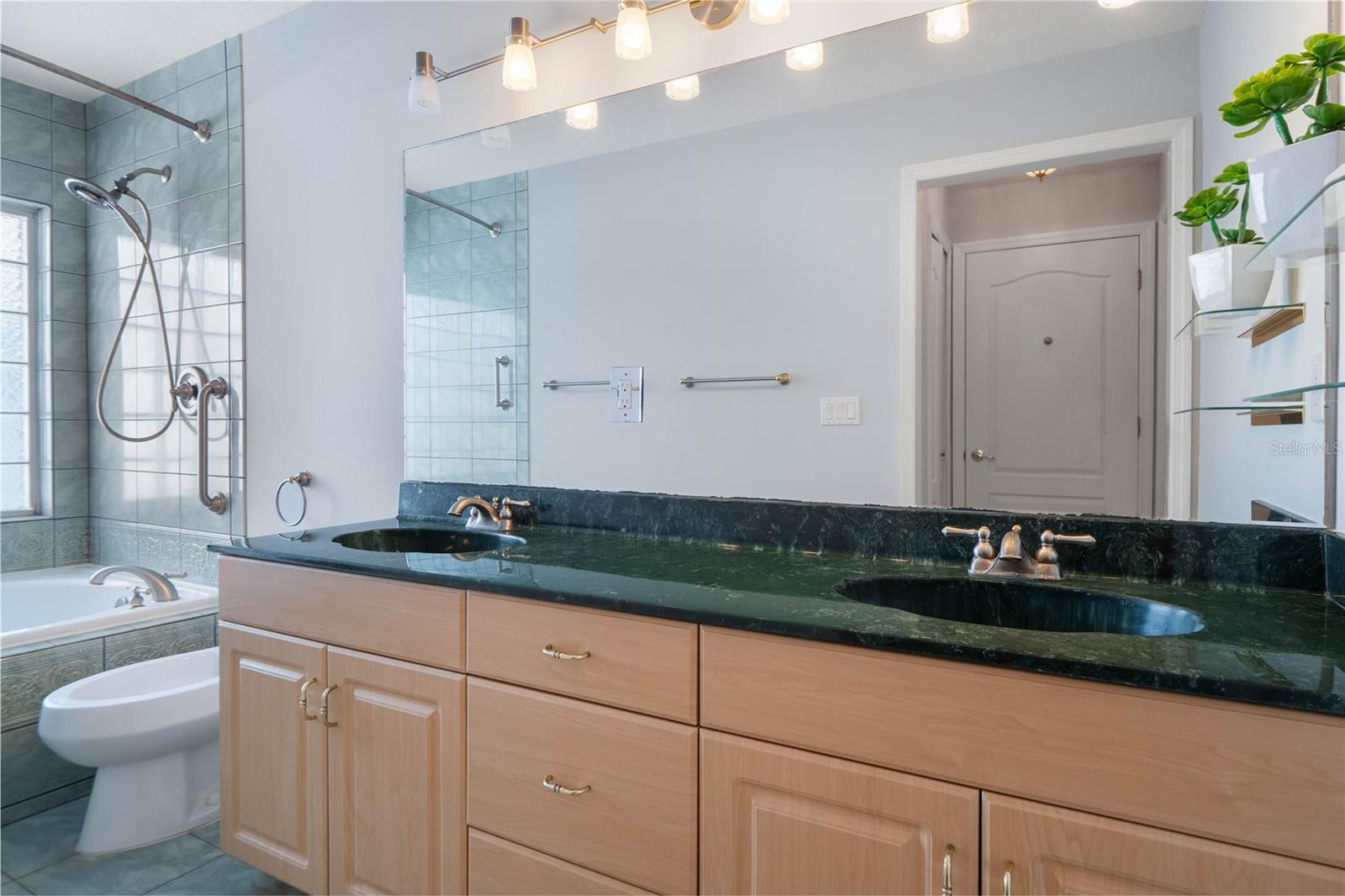 COQUINA KEY - Residential Lease