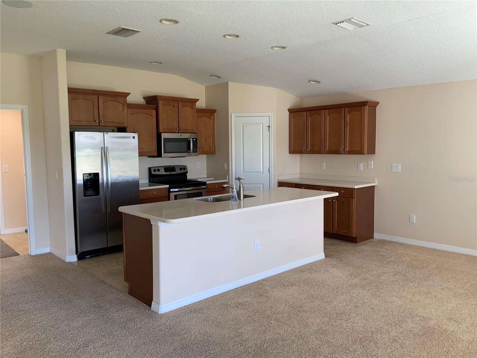 ARLINGTON RIDGE - Residential