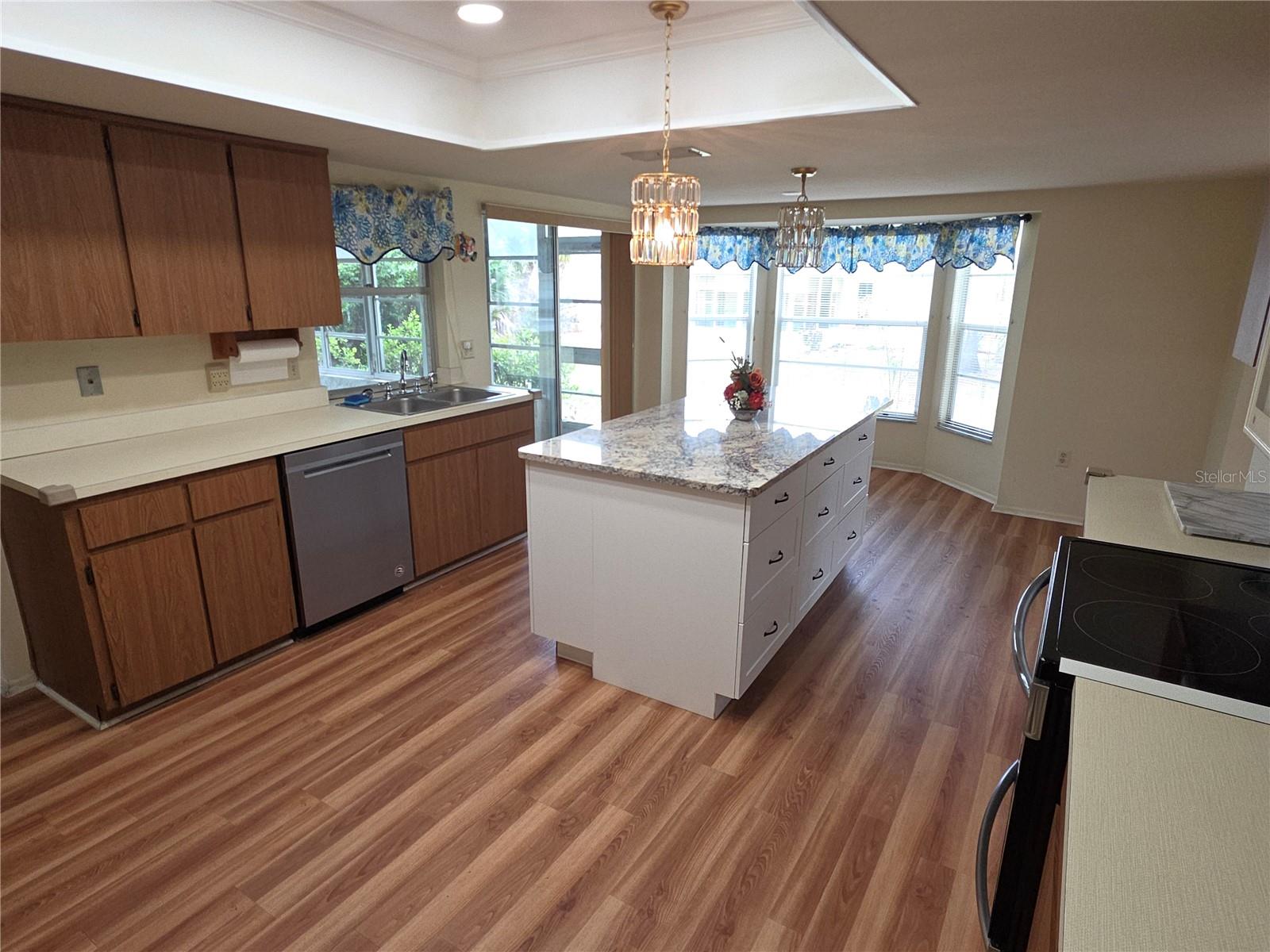 6264 DARIEN WAY