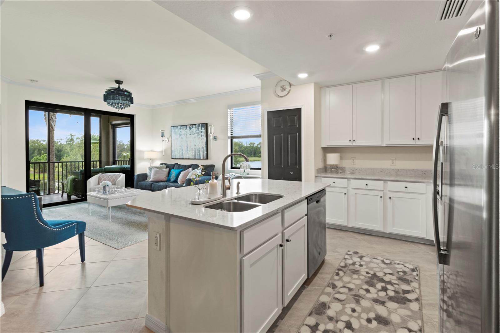 TERRACE VI AT LAKEWOOD NATIONAL PH I - Residential Lease
