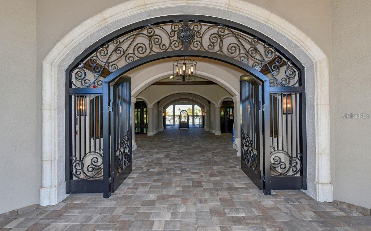 TERRACE VI AT LAKEWOOD NATIONAL PH I - Residential Lease