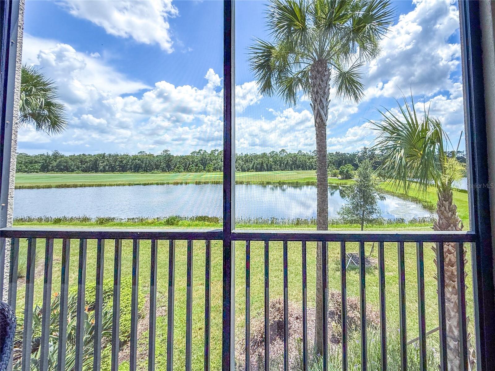 TERRACE VI AT LAKEWOOD NATIONAL PH I - Residential Lease