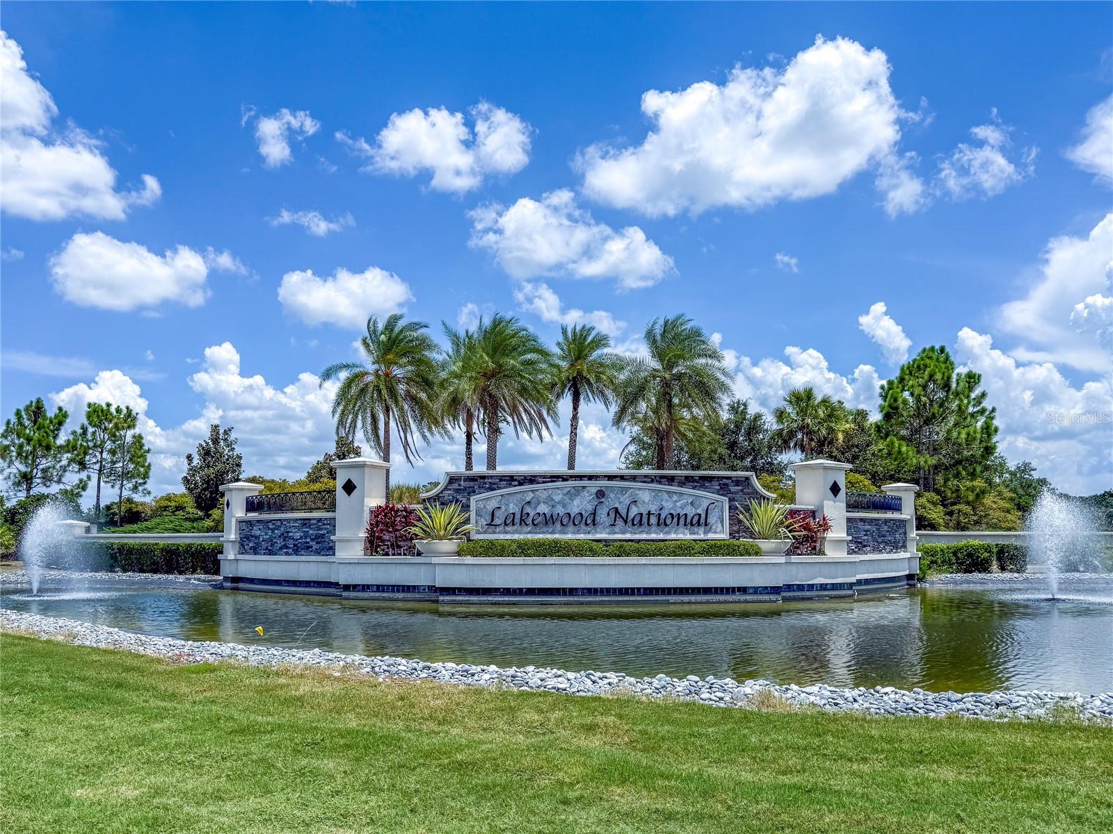 TERRACE VI AT LAKEWOOD NATIONAL PH I - Residential Lease