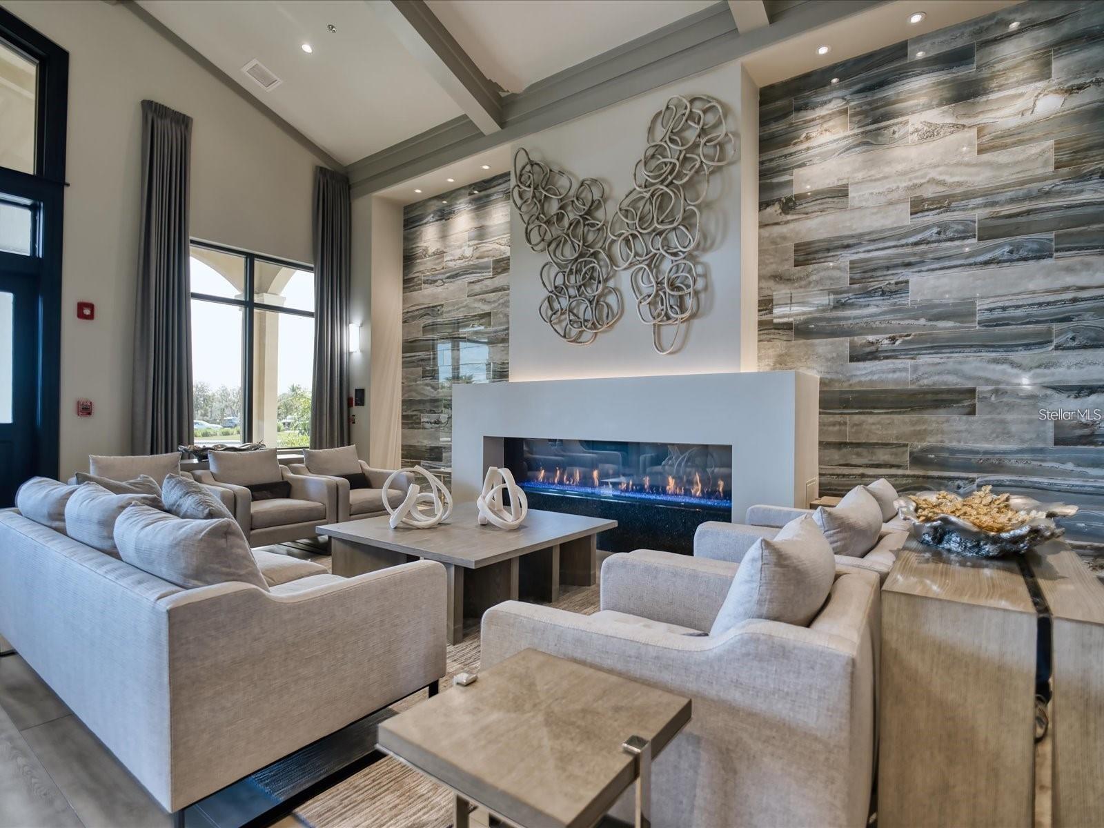 TERRACE VI AT LAKEWOOD NATIONAL PH I - Residential Lease