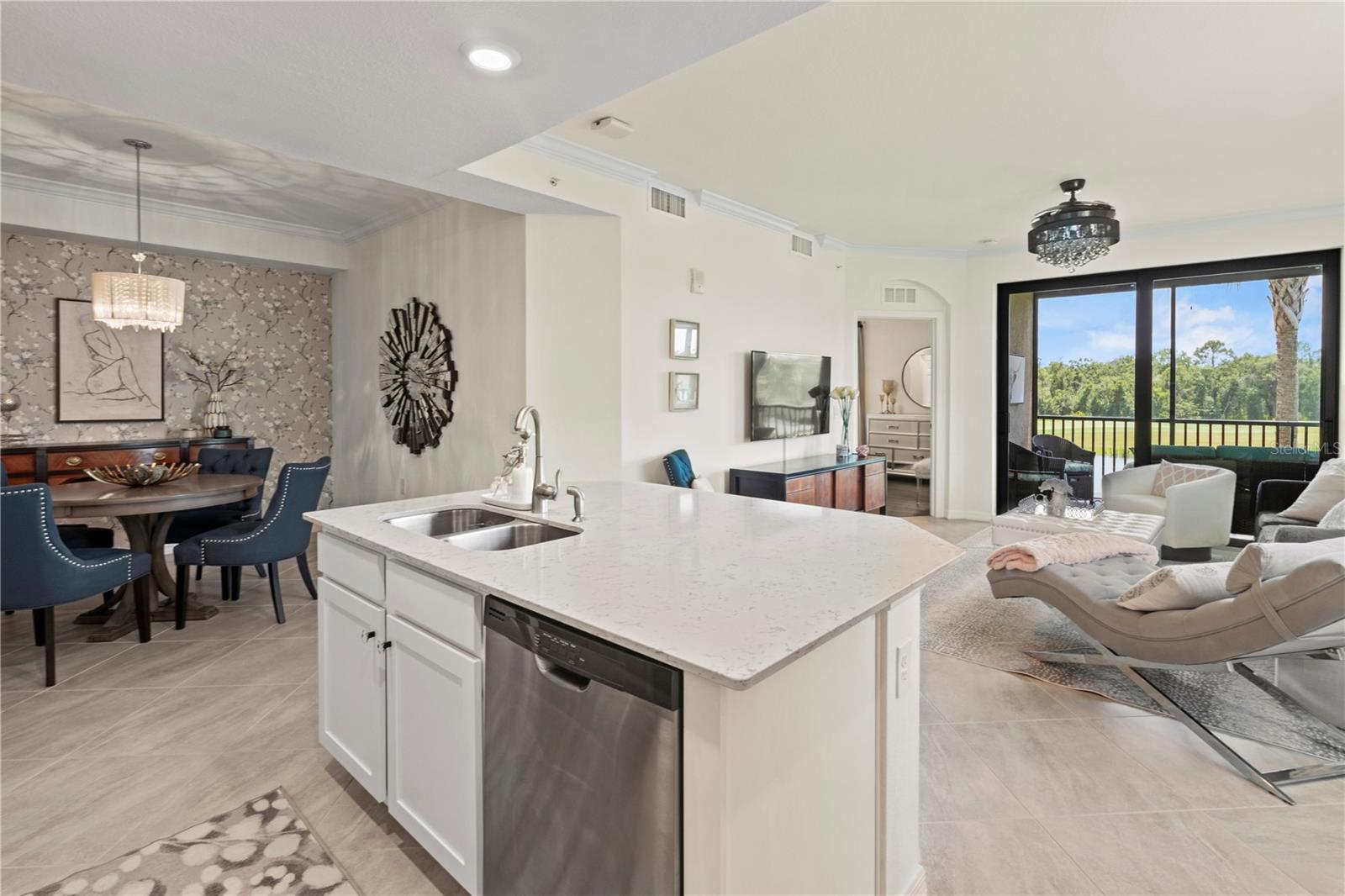TERRACE VI AT LAKEWOOD NATIONAL PH I - Residential Lease