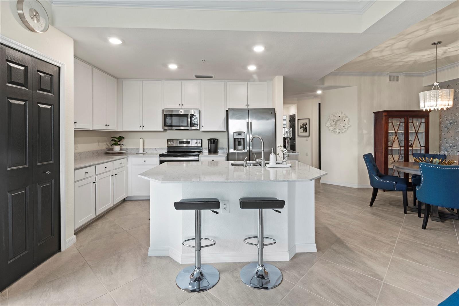 TERRACE VI AT LAKEWOOD NATIONAL PH I - Residential Lease