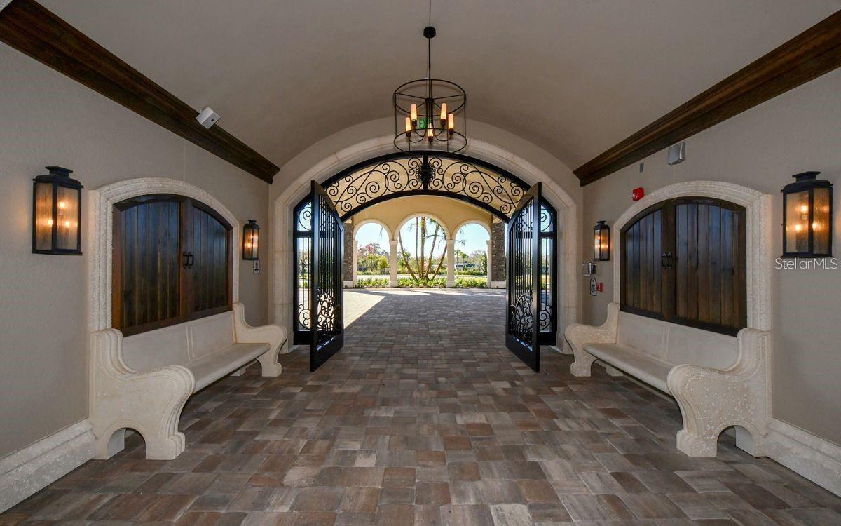 TERRACE VI AT LAKEWOOD NATIONAL PH I - Residential Lease