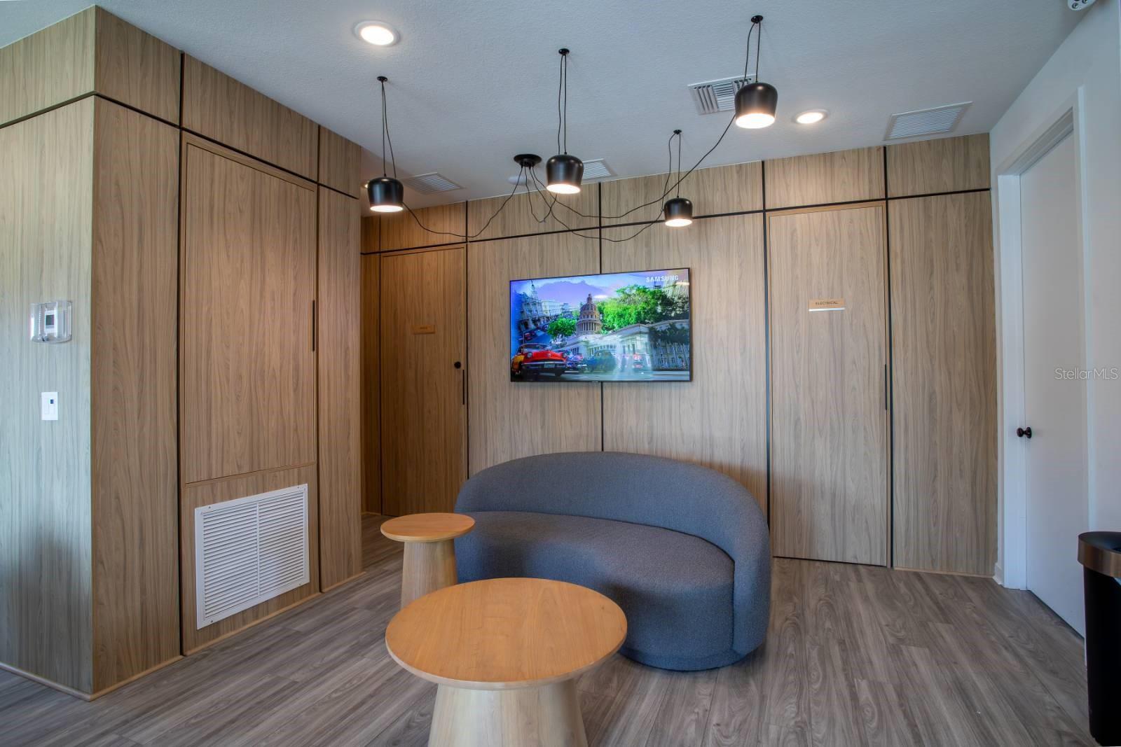 HUB AT WESTSIDE - Residential