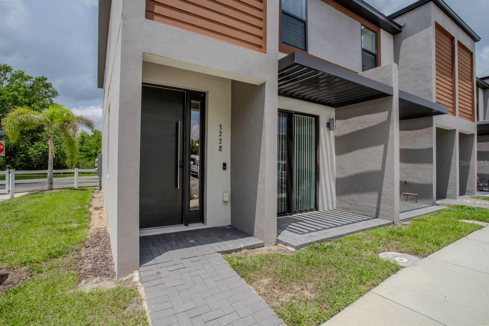 HUB AT WESTSIDE - Residential