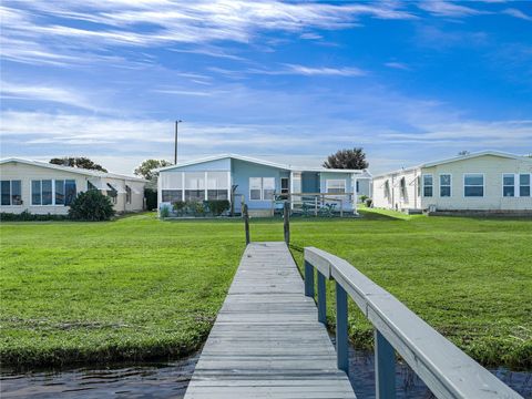 A home in WINTER HAVEN