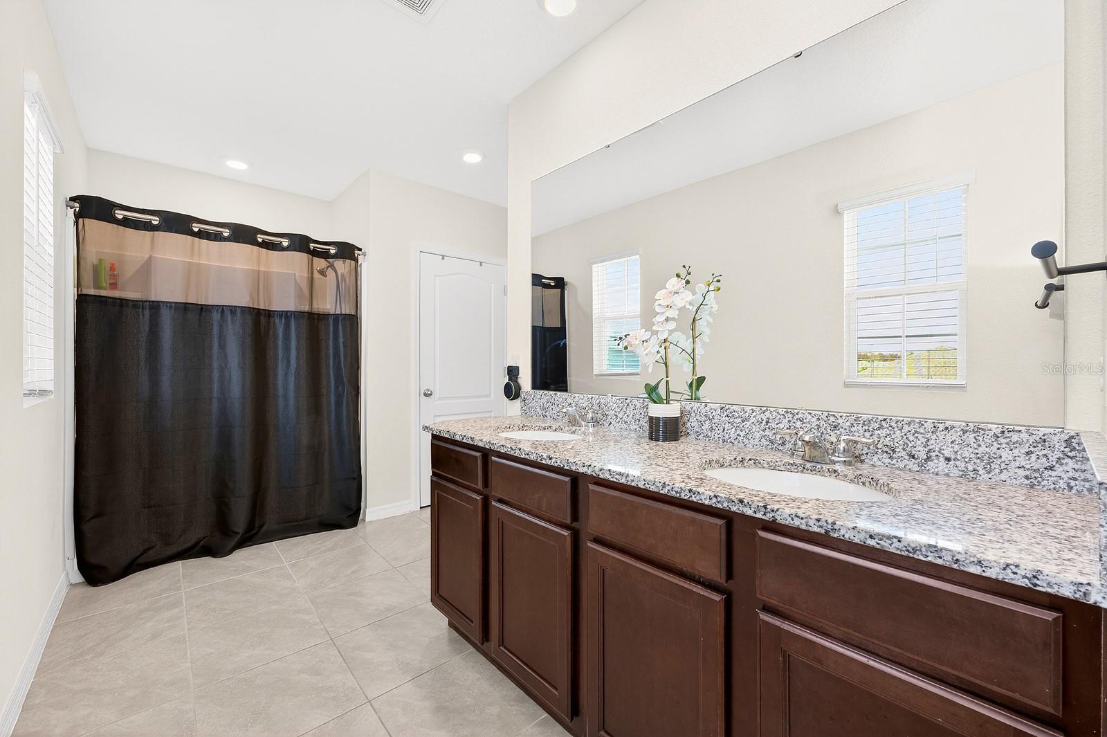 EASTGROVE - Residential