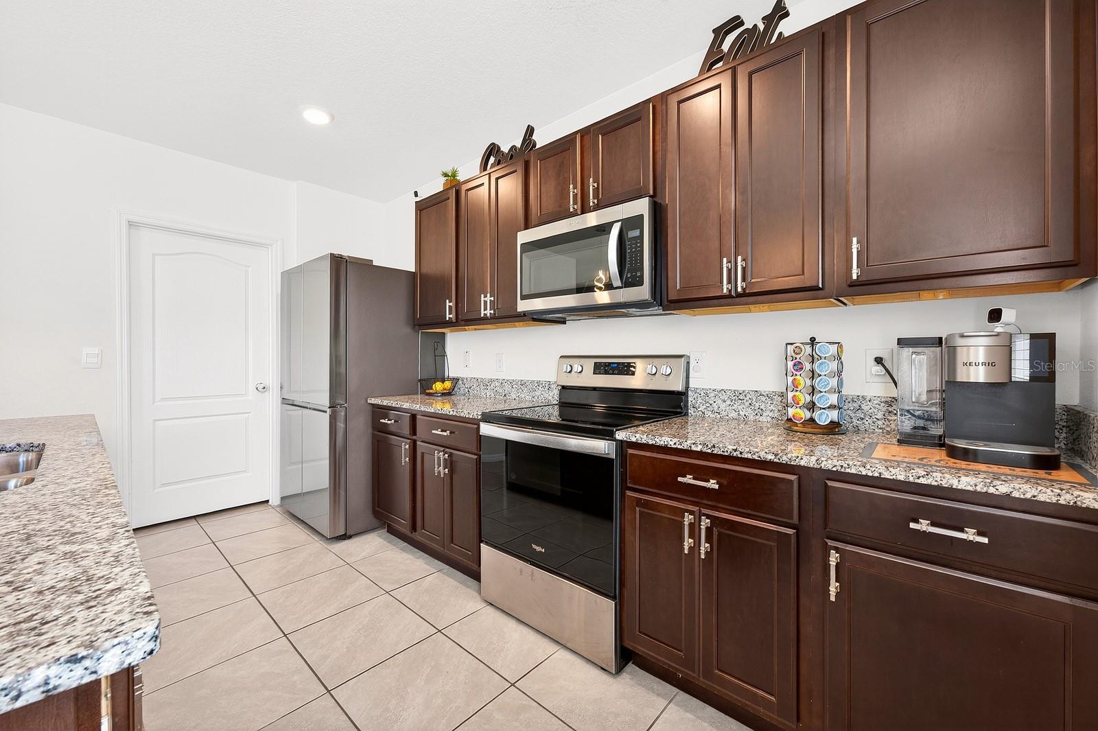 EASTGROVE - Residential