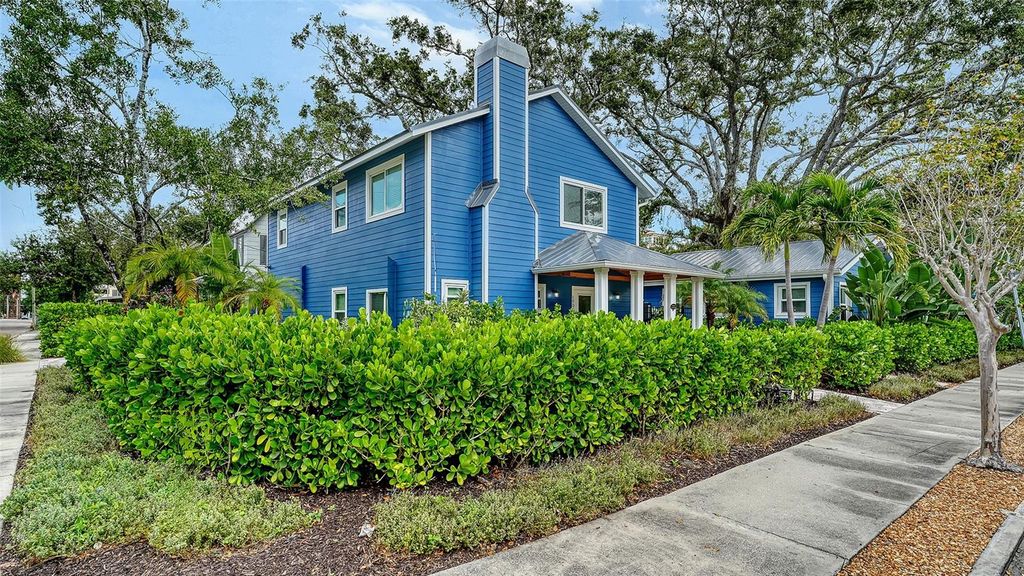 Photo of 1901 Morrill Street, Sarasota, FL 34236 (MLS # A4668387)