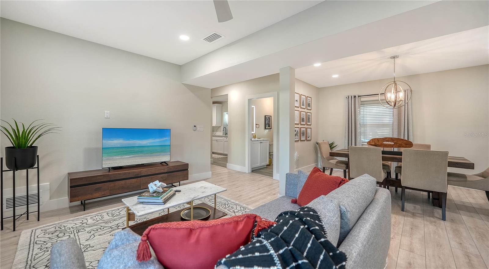 TOWLES - Residential