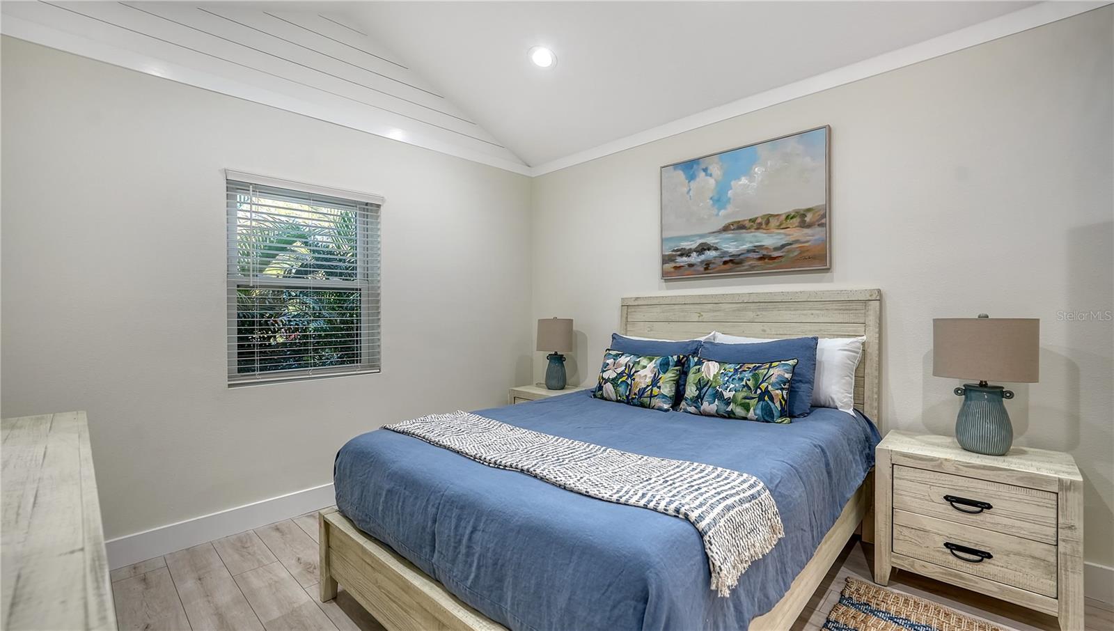 TOWLES - Residential