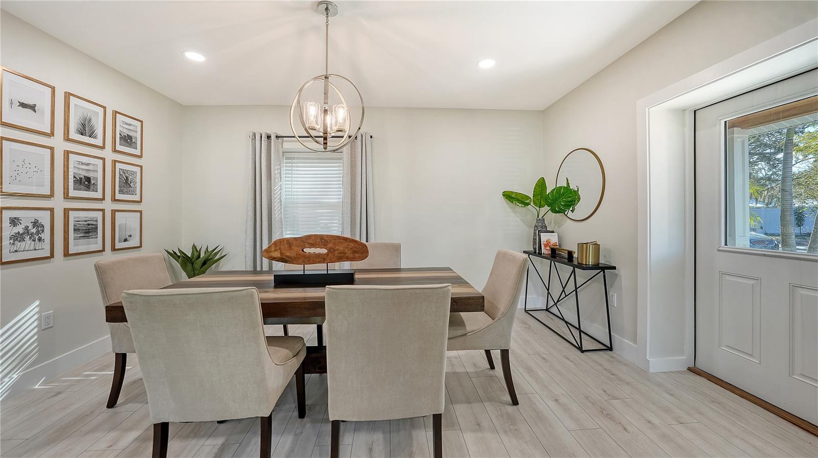 TOWLES - Residential